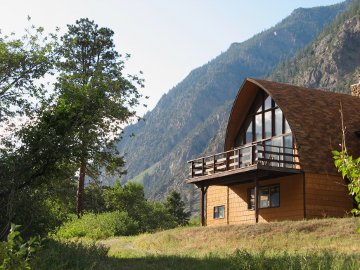 Portage BC news_Ashnola Lodge.jpg
